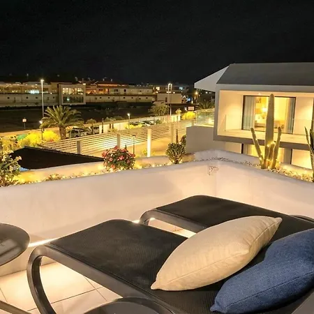 Grazioso Piscina E Vista Mare Sc770 *