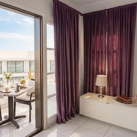 Apartment Grazioso Piscina E Vista Mare Sc770 *
